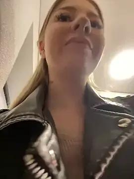 Photos of NewLale from StripChat is Freechat