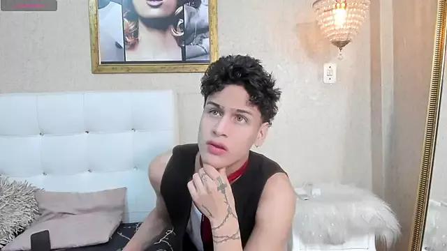 Nickcoper from StripChat is Freechat