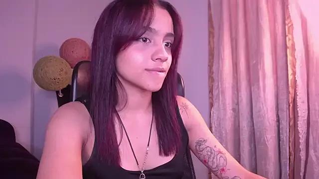 Nicole_Bonnett from StripChat is Freechat