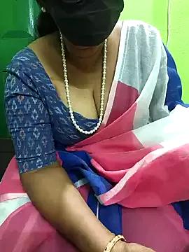 niiveditha from StripChat is Freechat
