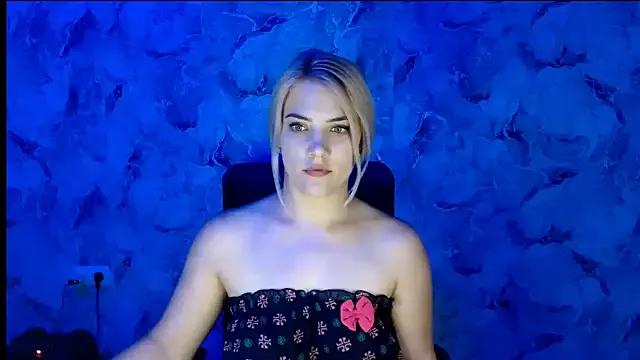 nika_gold1 from StripChat is Freechat