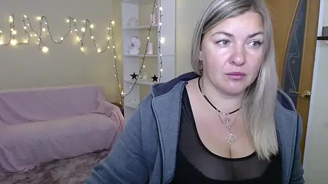 NikaSkylink from StripChat is Freechat
