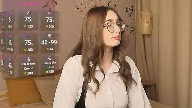 NikkiBlyz from StripChat is Freechat