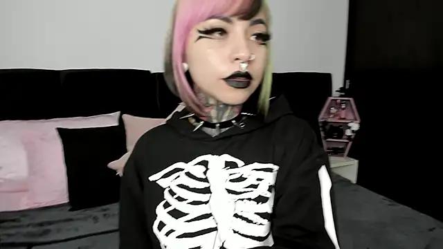 NikkiRamone from StripChat
