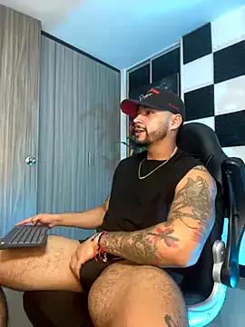 Nikola_Hank from StripChat is Freechat