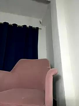 Ninabrunette18 from StripChat