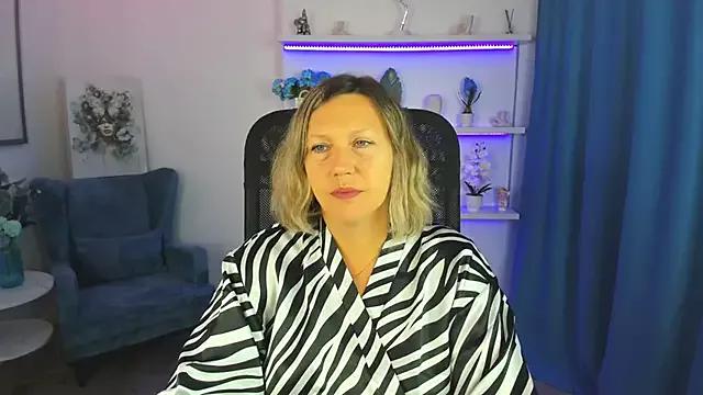NinaStarle from StripChat
