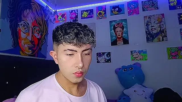 Noah_Xitruxx from StripChat is Freechat