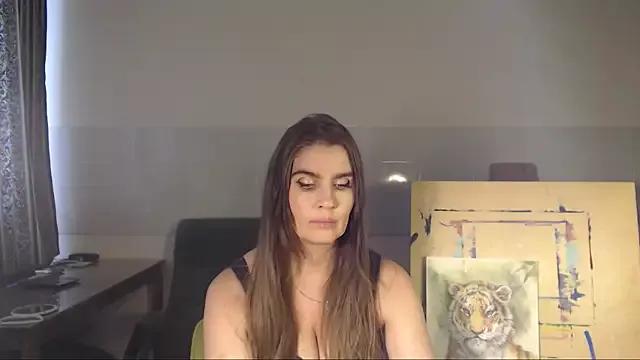 NoNudeElie from StripChat