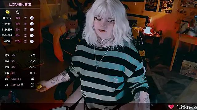 noori__hope from StripChat