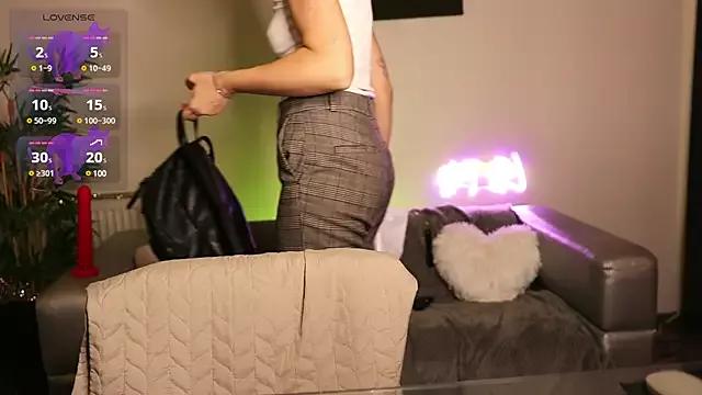 NovaHollisx from StripChat is Freechat