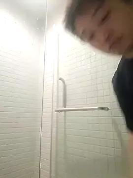 offwhite777 from StripChat is Freechat