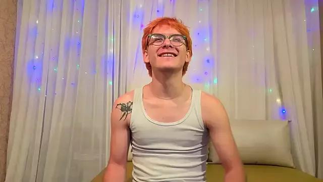 oliver_big19 from StripChat is Freechat