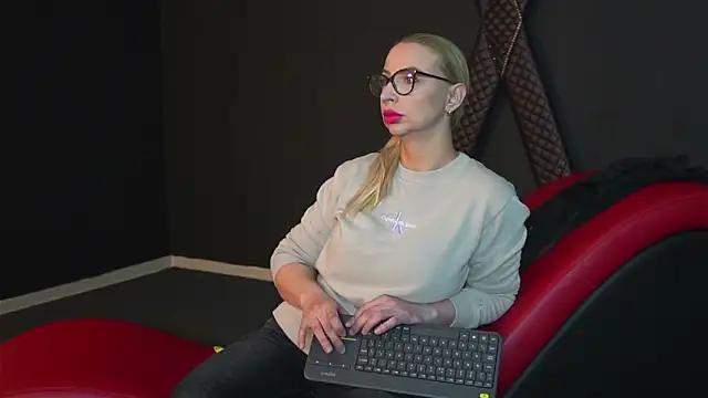 Girls: try live performances with matured performers, from dancing to quirks, in a variety of beautiful sex cams.