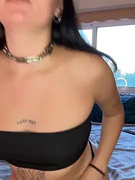 onlyellielosch from StripChat is Freechat