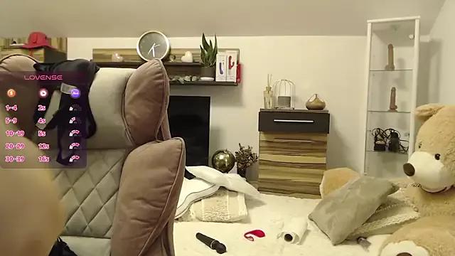 Girls: try live performances with matured performers, from dancing to quirks, in a variety of beautiful sex cams.