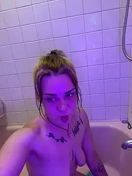 OSoTinyyy from StripChat