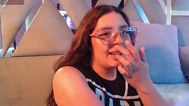 Paola_Lyon_ from StripChat is Freechat