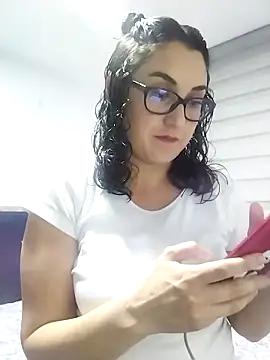 paradise_bigboobs from StripChat