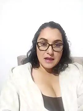 paradise_bigboobs from StripChat