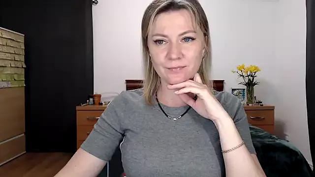 ParadiseAlina from StripChat
