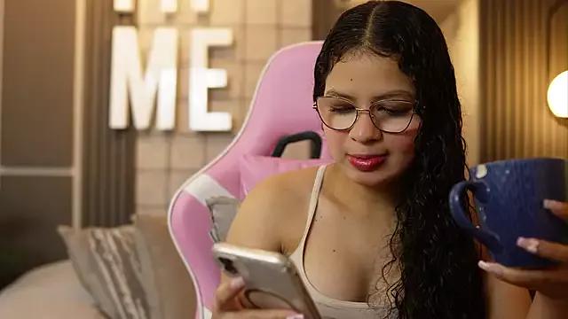 Parys_scott from StripChat is Freechat
