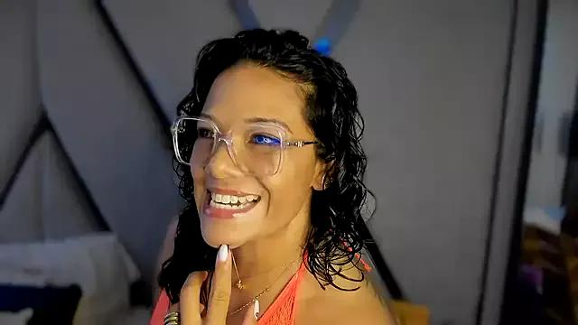 paula_daniela1 from StripChat is Freechat