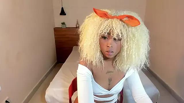 PenelopeKing9 from StripChat