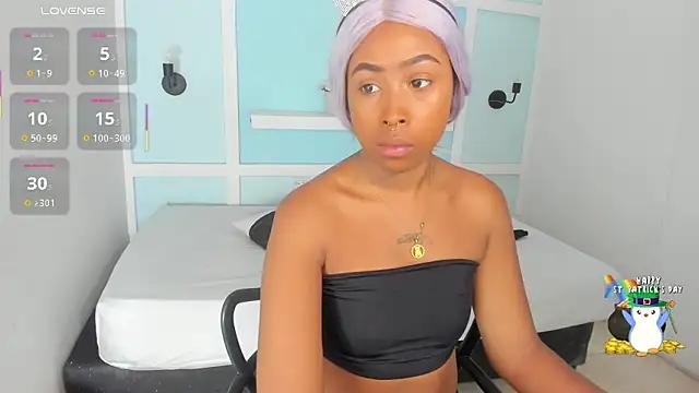 PenelopeKing9 from StripChat