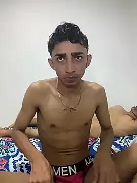 pervert_couplelatin from StripChat is Freechat