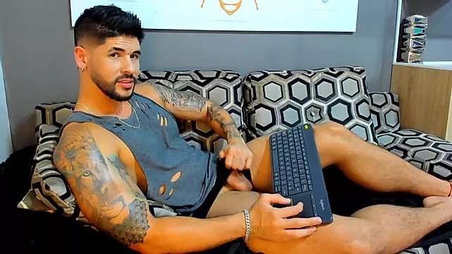 Petesevans from StripChat