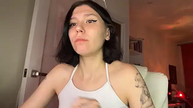 pinkdolly18 from StripChat is Freechat