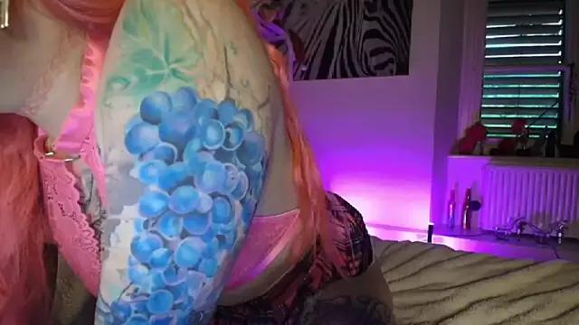 Girls: try live performances with matured performers, from dancing to quirks, in a variety of beautiful sex cams.