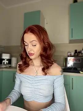 Polly_Berry from StripChat