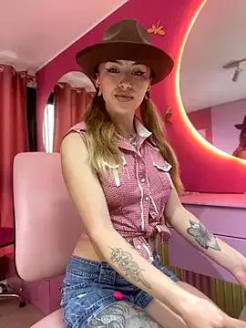 Girls: try live performances with matured performers, from dancing to quirks, in a variety of beautiful sex cams.