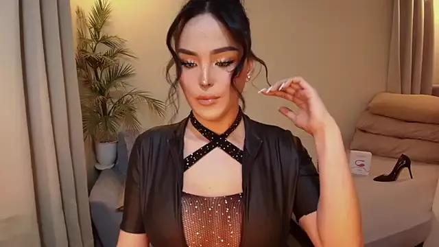 PRETTYWOMANxxxx from StripChat is Freechat