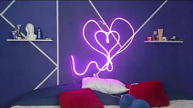 purplelicious_01 from StripChat