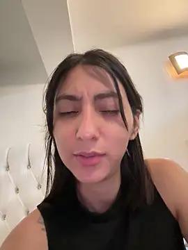 PurpleLinn from StripChat