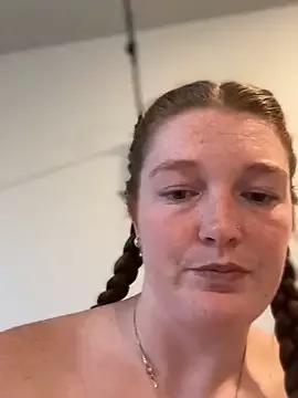 PussiesnCream_ from StripChat is Freechat