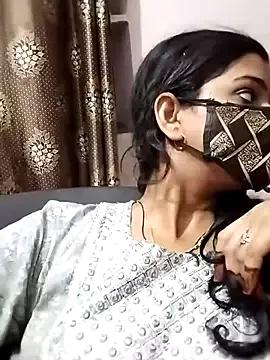 Queen467 from StripChat