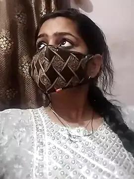Queen467 from StripChat