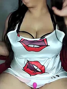 Queen_Curvyy from StripChat