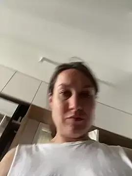 Queen_Dance from StripChat