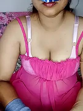 Queen_Taniya from StripChat