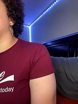 QueenNuttCollector from StripChat