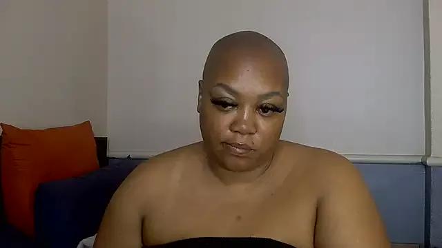 QUEENxJESSI from StripChat