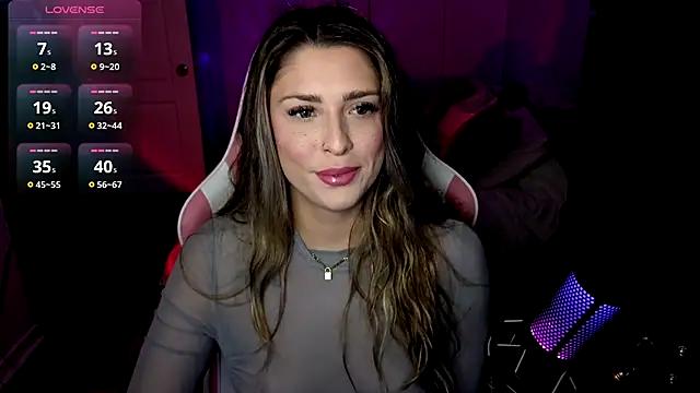 queenxlexy from StripChat