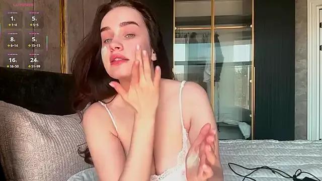 Quiet_luxury from StripChat is Freechat