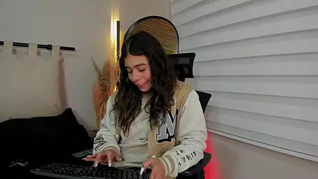 Girls: try live performances with matured performers, from dancing to quirks, in a variety of beautiful sex cams.