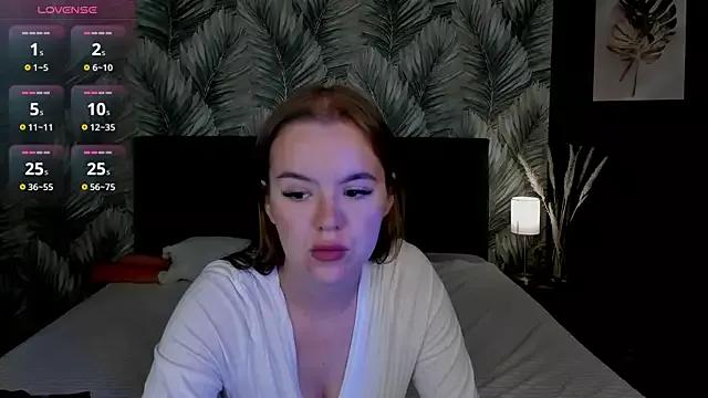RadiantFairy from StripChat is Freechat